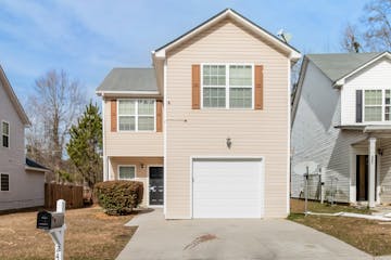 2413 Hackamore Dr Atlanta, GA 30349